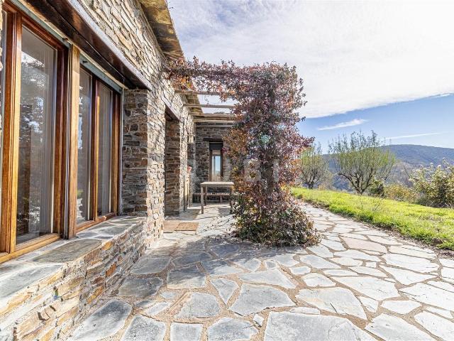 Villa en venta en La Taha Granada
