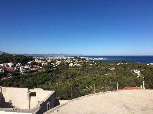 Villa en venta en la zona de Las Rotas con fantásticas vista. 0m² Dénia