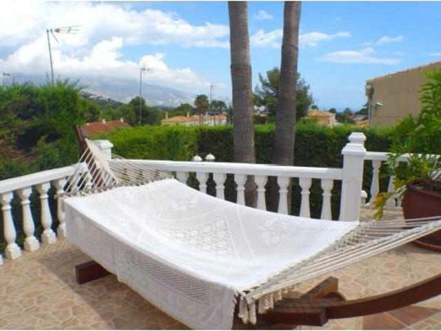 Villa en Venta en lAlfas del Pi, Alicante