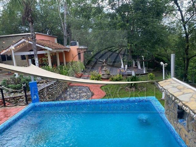 003 00498 QV Villa en Venta en Allende, N.L