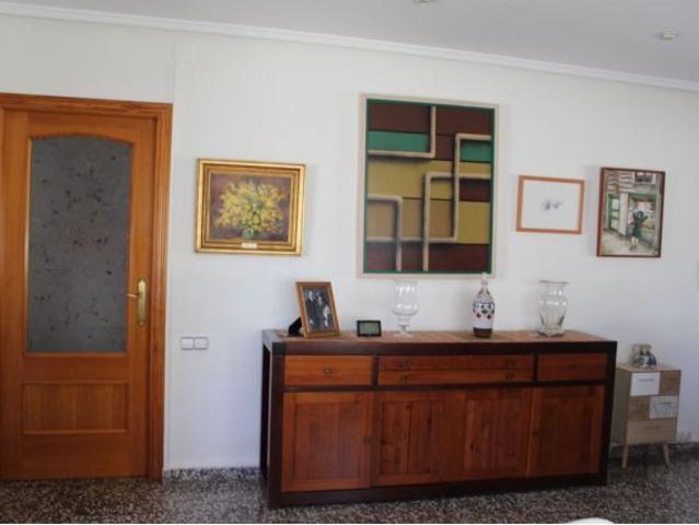 Villa en Venta en LEliana, Valencia