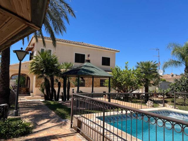 Villa en venta en L'Eliana, zona El Carme Sant Agustí Bonavista