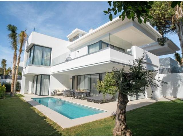 Villa en Venta en Marbella, Málaga