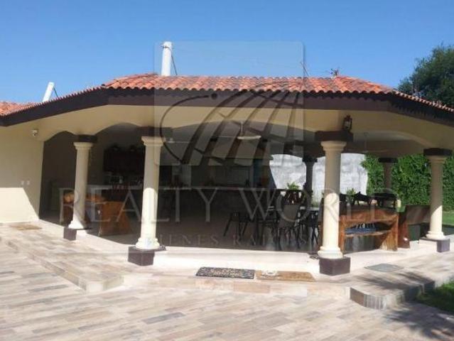 003 00225 QV Villa en Venta en Montemorelos, N.L