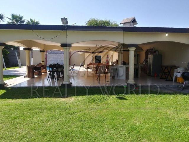 003 00225 QV Villa en Venta en Montemorelos, N.L