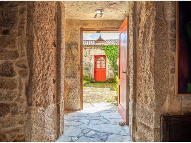 Villa en Venta en Monterroso, Lugo