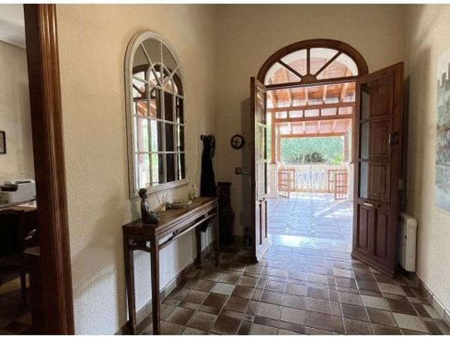 Villa en Venta en Mutxamel, Alicante
