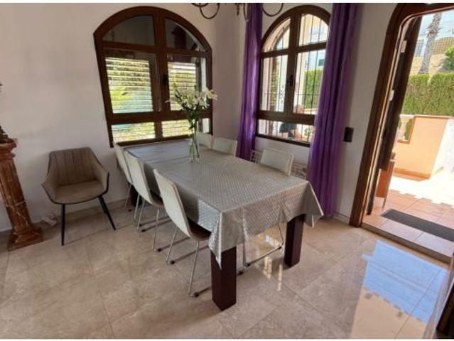 Villa en Venta en Orihuela Costa, Alicante