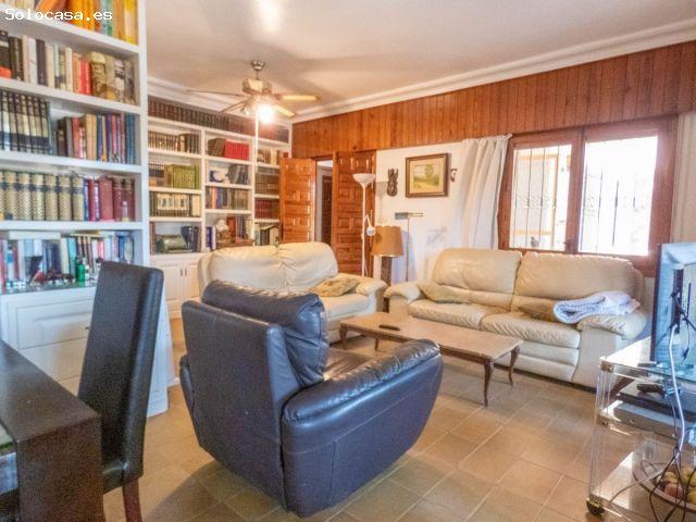 Villa en Venta en Orihuela Costa, Alicante