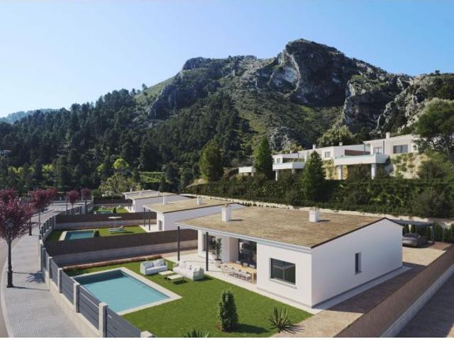 Villa en Venta en Penáguila, Alicante