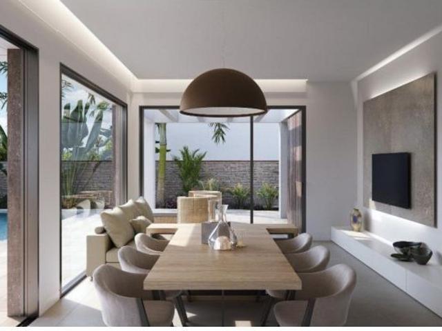 Villa en Venta en Pilar de la Horadada, Alicante