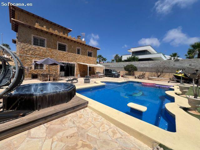 Villa en Venta en San Fulgencio, Alicante