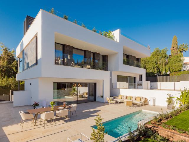 Villa en venta en Sierra Blanca, Marbella