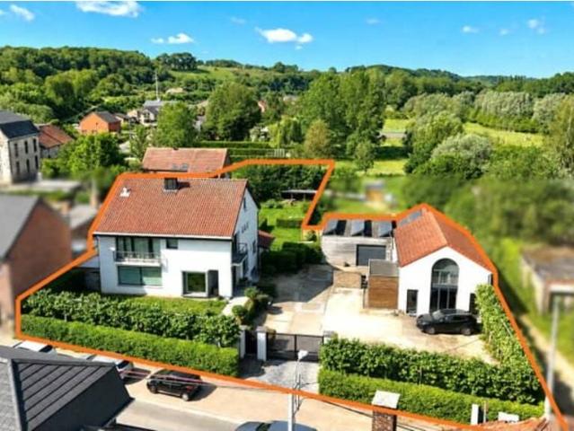 Villa en Vente à Bassenge