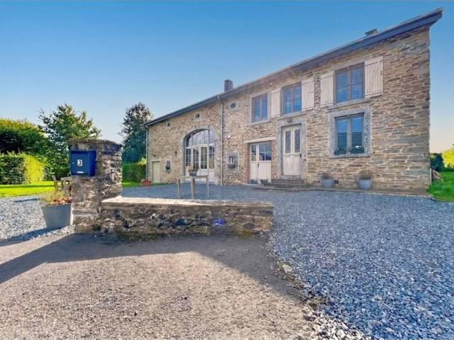 Villa en Vente à Paliseul