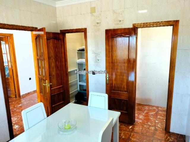 Villa en alquiler en Álora Málaga