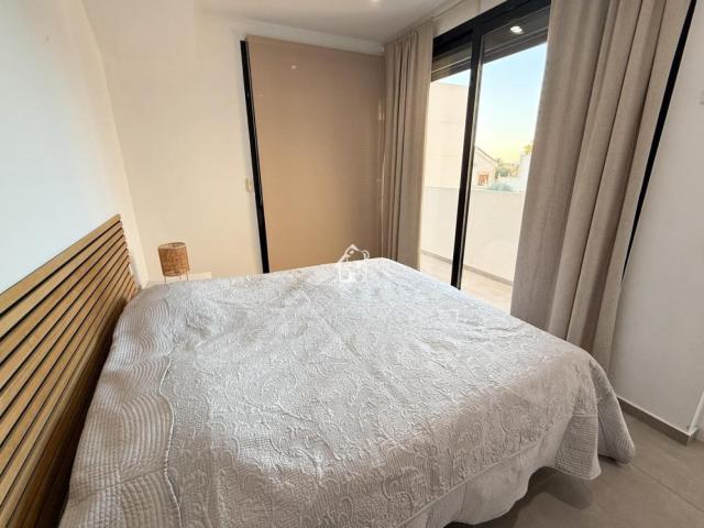 Villa en alquiler en Elche Alicante