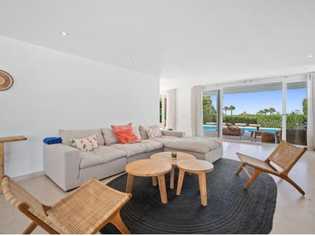 Villa en Alquiler en Estepona, Málaga