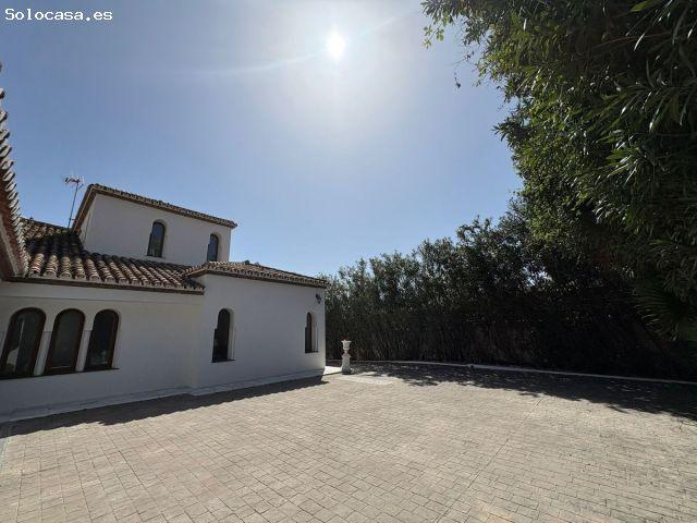 Villa en Alquiler en Estepona, Málaga