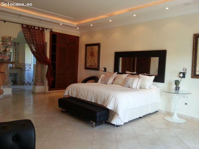 Villa en Alquiler en Estepona, Málaga