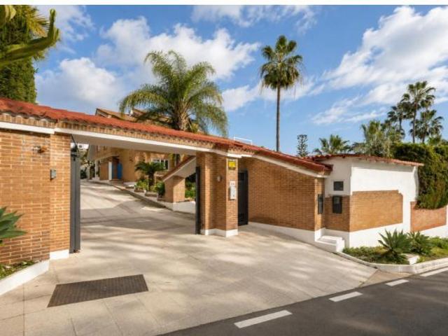 Villa en Alquiler en Estepona, Málaga