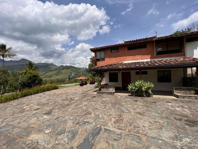 Villa en arriendo en Girardota