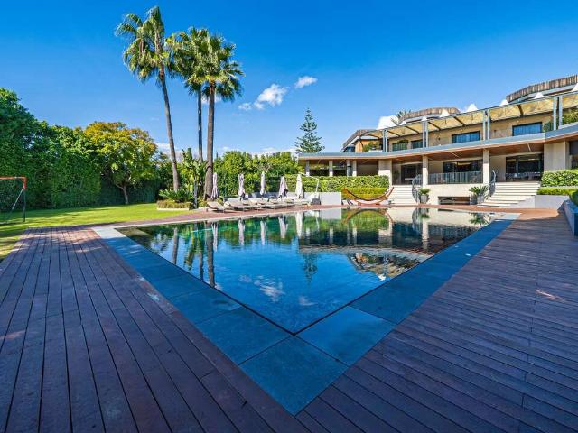 Villa En Guadalmina Baja, Marbella. Villa Exclusiva En Guada. 1303m² Guadalmina