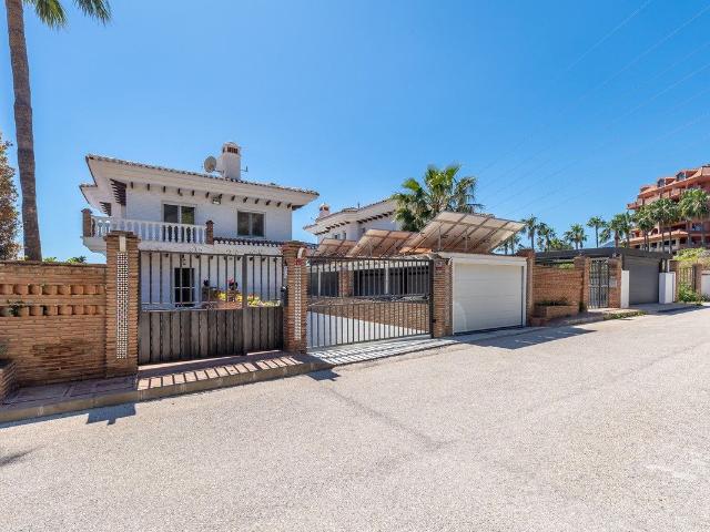 Villa en La Capellanía | Vistas panorámicas y acabados de al. 321m² La Capellania