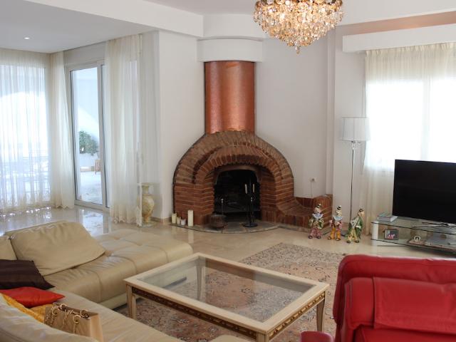 Villa en La Mairena Marbella