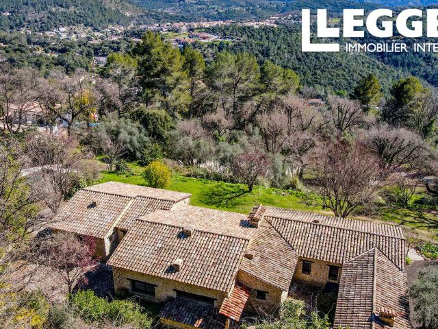 Villa en pierre entièrement rénovée + grande piscine Bali, aperçu mer, région de Cannes, 1,6 hectare de forêt