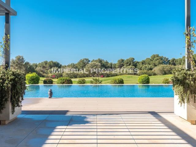 Villa en Primera Línea de Golf con Piscina Privada en Nova S. 172m² Santa Ponça