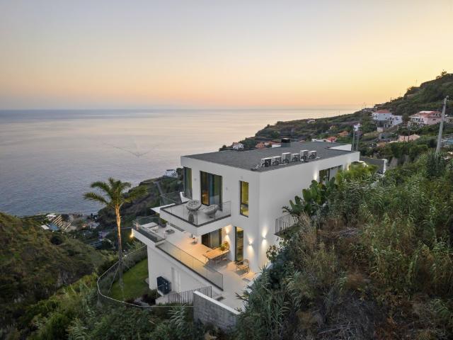 Villa Exclusiva Calheta 250m² Calheta