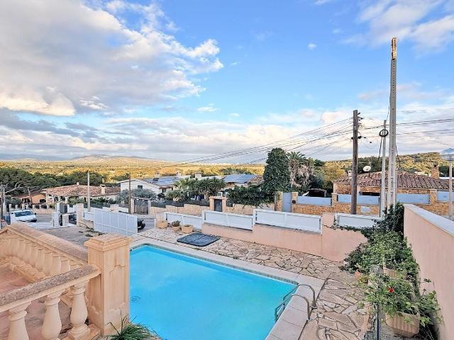Villa Exclusiva en El Toro con Impresionantes Vistas Panorám. 185m² El Toro