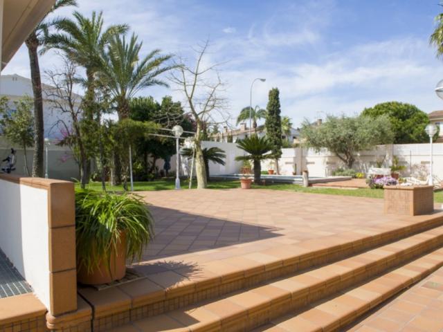 Villa exclusiva en la mejor zona de Benicàssim Torreón