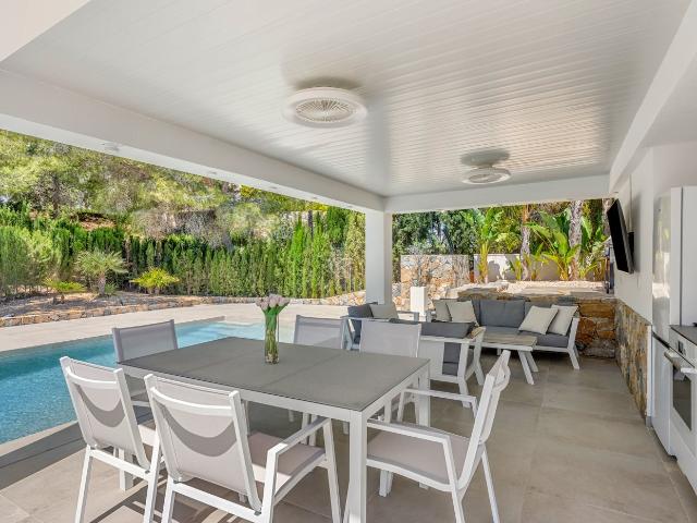 Villa exclusiva en Las Colinas Golf & Country Club 215m² La Colina
