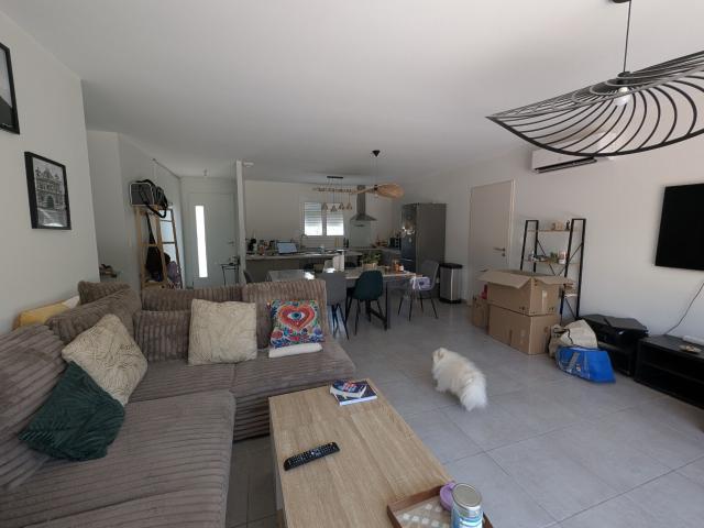 Villa F4 de plain pied avec jardin et garage à louer Nîmes Quartier du Védelin