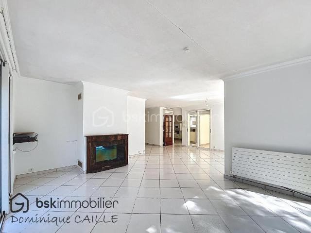 VILLA FAMILIALE CALME ABSOLU 5 CHAMBRES TERRAIN PISCINABLE AIGUELONGUE MONTPELLIER