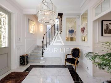 Villa familiale avec jardin piscine et vue mer