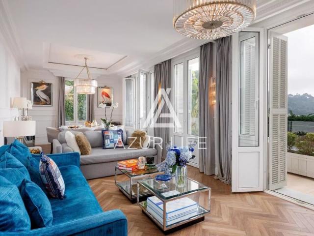 Villa familiale avec jardin piscine et vue mer