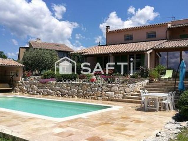 Villa familiale avec piscine, terrasses et excellente performance énergétique