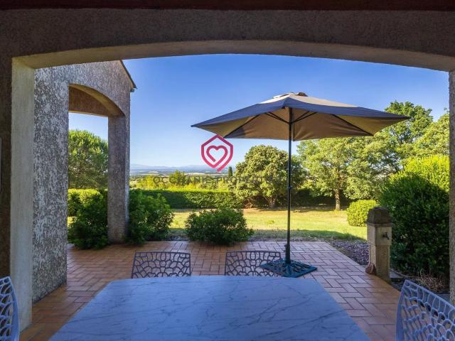 Villa familiale dans un cadre privilégié avec vue panoramiqu. 124m² Limoux
