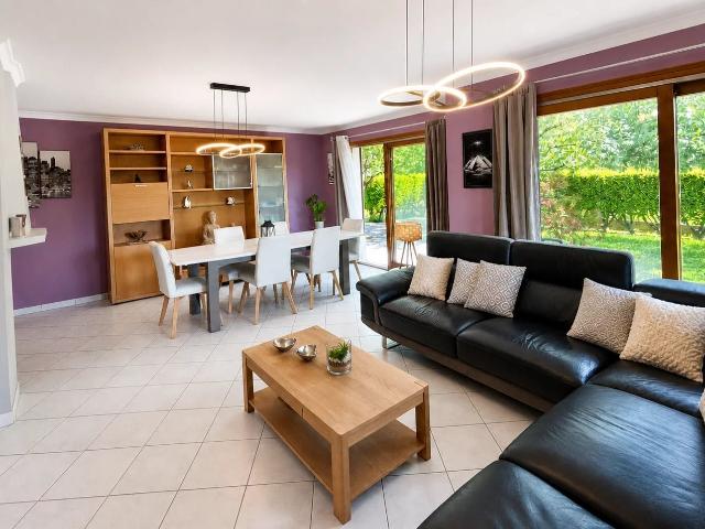 Villa familiale de 5 chambres 174 m² de surface habitable. 173m² Annecy