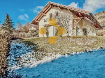 Villa familiale lumineuse