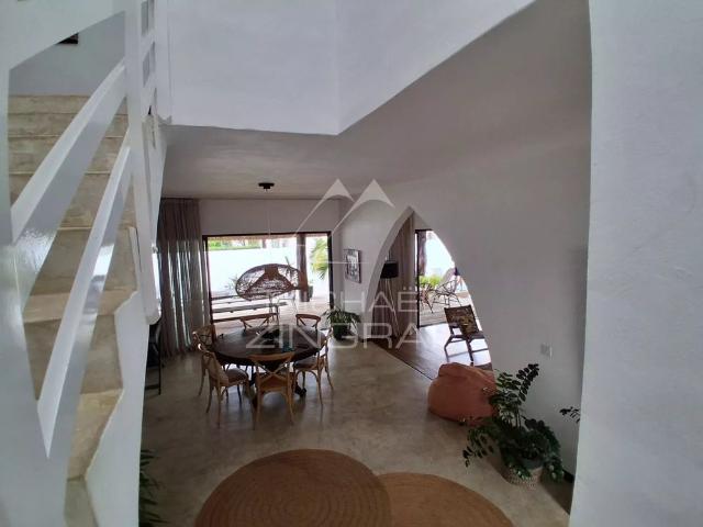 Villa familiale meublée de 4 chambres avec piscine