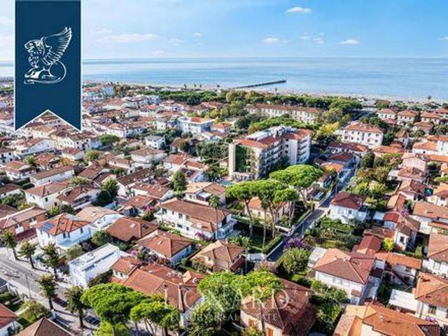 Villa Forte dei Marmi Lucca ES104294677