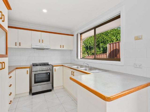 Villa For Lease 2/26A Ryan Street, Balgownie NSW 2519