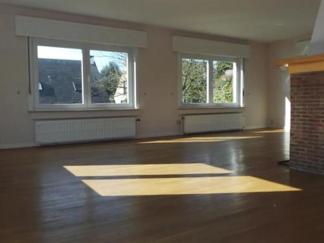 Villa for rent, Waterloo