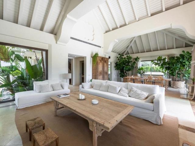 Villa For Rent in The Golden Mile, Marbella
