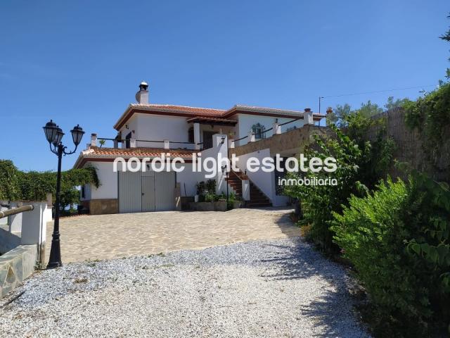 Villa for rent in Torrox, Málaga