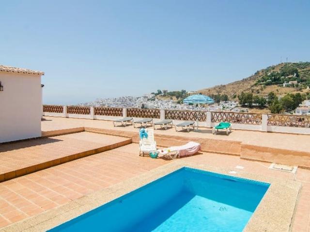 Villa for rent in Torrox, Málaga